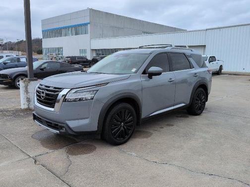 2022 Nissan Pathfinder Platinum 4WD