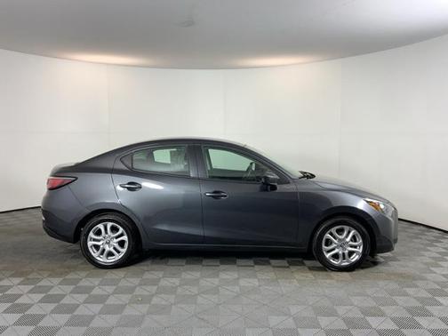 2017 Toyota Yaris iA Base