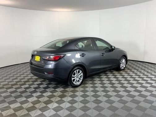 2017 Toyota Yaris iA Base