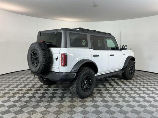Oxford White 2023 Ford Bronco Wildtrak