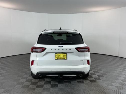 2025 Ford Escape ST-Line Elite