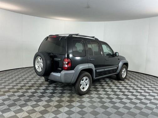 Black Clearcoat 2005 Jeep Liberty Sport