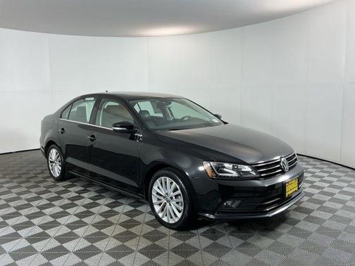 Black Uni 2016 Volkswagen Jetta 1.8T SEL