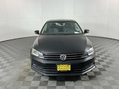 Black Uni 2016 Volkswagen Jetta 1.8T SEL