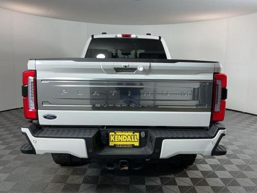 Star White Metallic Tri-Coat 2023 Ford F-350 Platinum