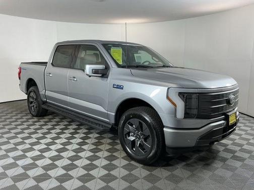 2025 Ford F-150 Lightning LARIAT