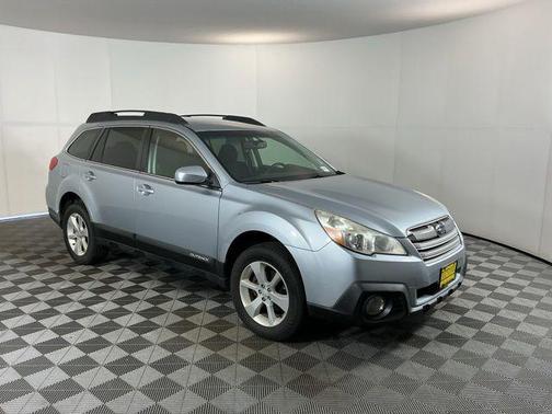 Ice Silver 2013 Subaru Outback 2.5i Premium