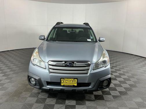 Ice Silver 2013 Subaru Outback 2.5i Premium