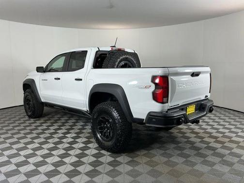 Summit White 2026 Chevrolet Colorado ZR2
