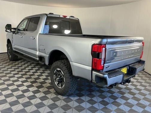 Iconic Silver Metallic 2023 Ford F-350 Platinum