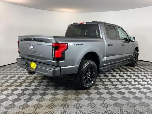 2025 Ford F-150 Lightning XLT