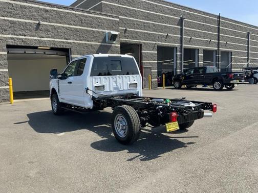 2025 Ford F-350 XL