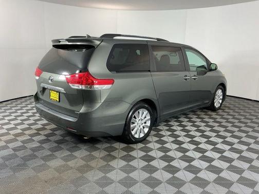 2011 Toyota Sienna Limited