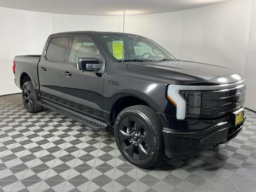 2025 Ford F-150 Lightning Platinum