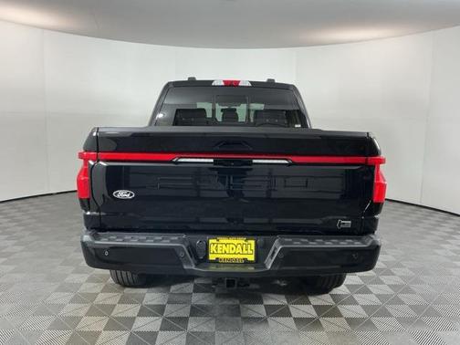 2025 Ford F-150 Lightning Platinum