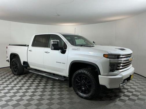 Pearl 2022 Chevrolet Silverado 3500 High Country
