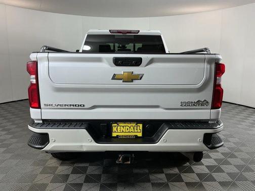 Pearl 2022 Chevrolet Silverado 3500 High Country