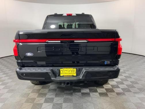 2025 Ford F-150 Lightning LARIAT