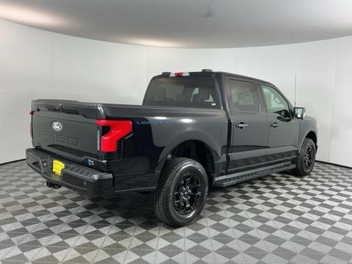 2025 Ford F-150 Lightning XLT