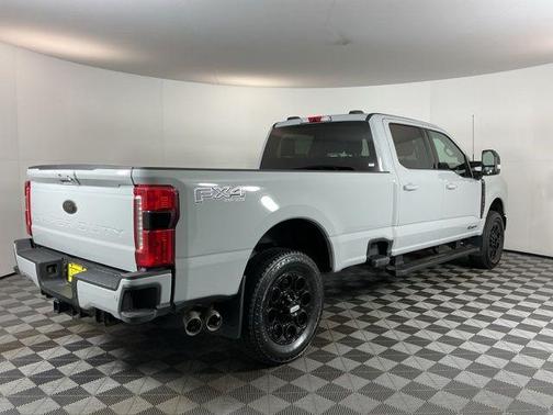 Avalanche 2025 Ford F-350 Lariat