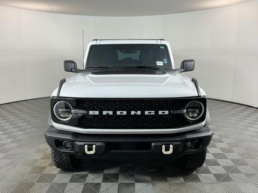 Oxford White 2025 Ford Bronco Big Bend