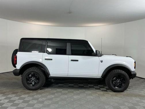 Oxford White 2025 Ford Bronco Big Bend