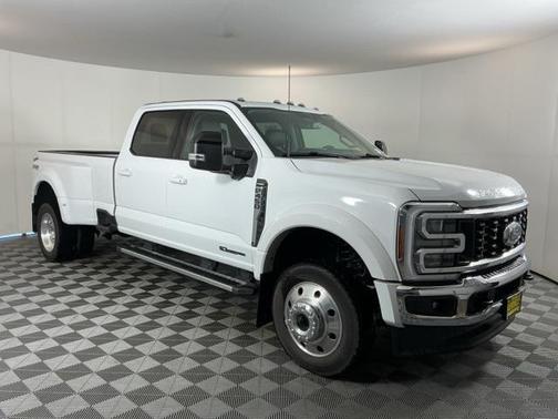 2025 Ford F-450 Lariat