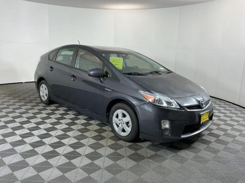 2010 Toyota Prius III