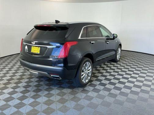 Stellar Black Metallic 2019 Cadillac XT5 Platinum