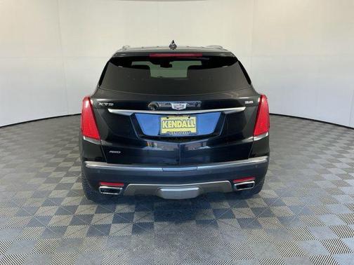 Stellar Black Metallic 2019 Cadillac XT5 Platinum