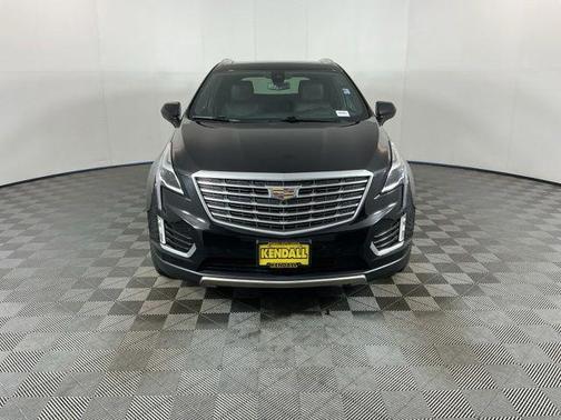 Stellar Black Metallic 2019 Cadillac XT5 Platinum