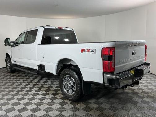 Oxford White 2025 Ford F-350 Lariat