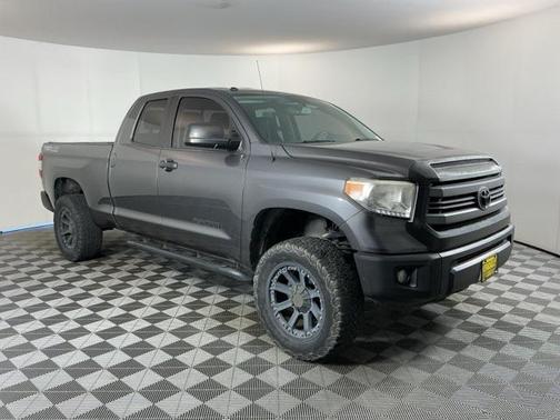 2015 Toyota Tundra SR5