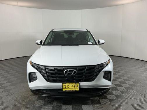 2022 Hyundai TUCSON SE