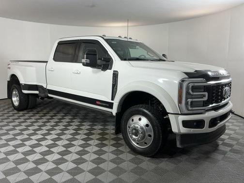 2025 Ford F-450 Platinum