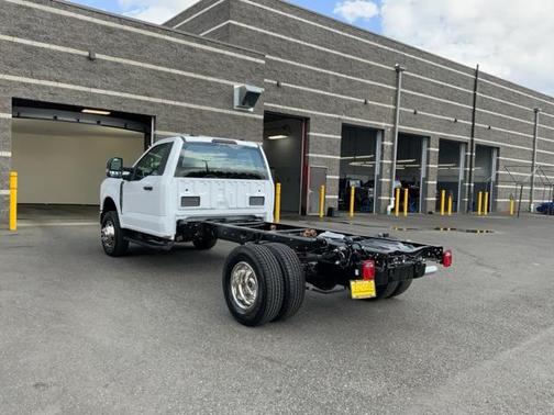 2025 Ford F-350 XL