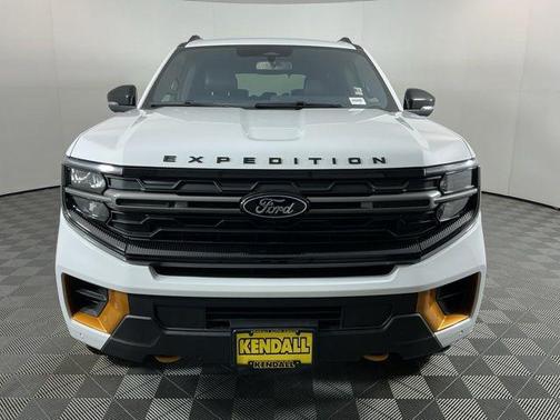 Oxford White 2025 Ford Expedition Tremor