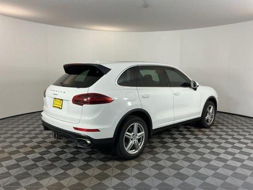 2017 Porsche Cayenne Cayenne