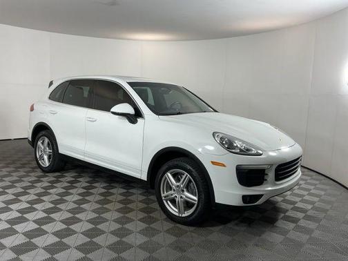 2017 Porsche Cayenne Cayenne