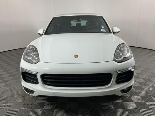 2017 Porsche Cayenne Cayenne