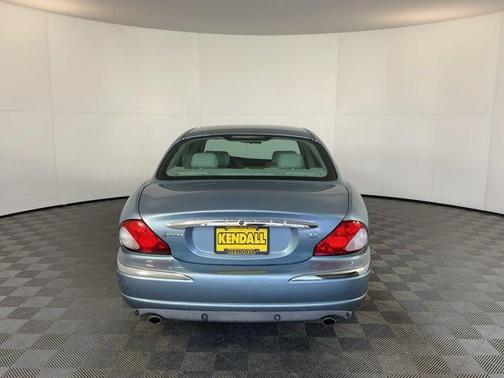 Pacific Metallic 2002 Jaguar X-Type 3.0L