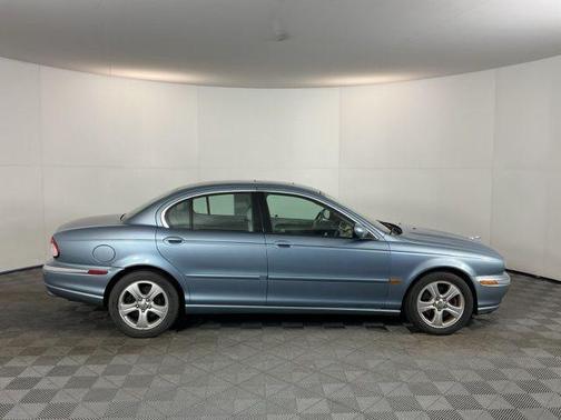 Pacific Metallic 2002 Jaguar X-Type 3.0L