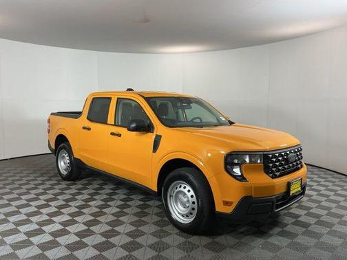 Orange Fury Metallic Tri-Coat 2026 Ford Maverick XL
