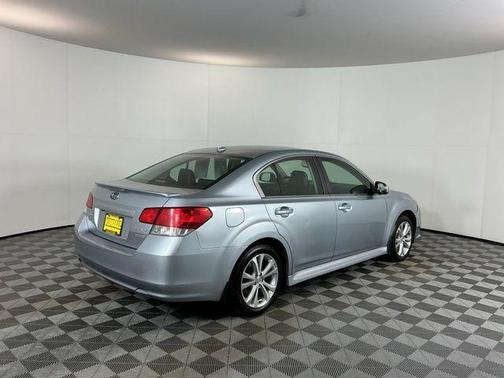 Ice Silver 2014 Subaru Legacy Limited