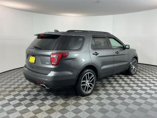 White Platinum Metallic Tri-Coat 2016 Ford Explorer Sport