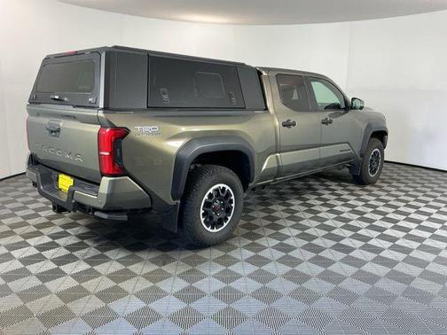 Bronze 2024 Toyota Tacoma TRD Off Road