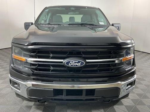 Agate Black Metallic 2025 Ford F-150 XLT