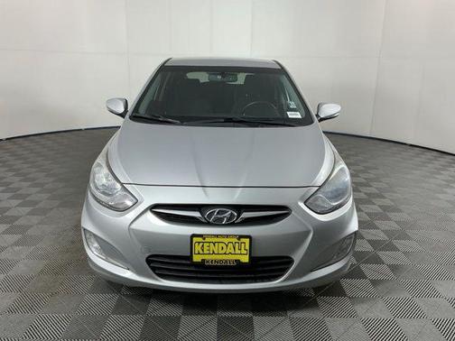 2013 Hyundai Accent SE