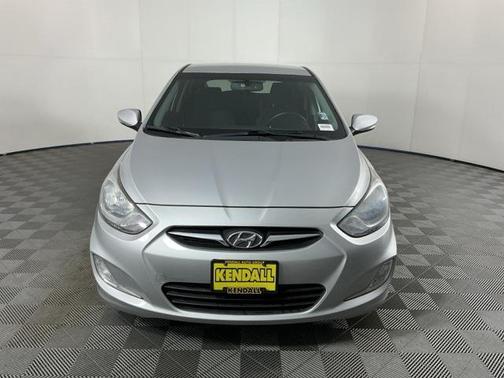 2013 Hyundai Accent SE