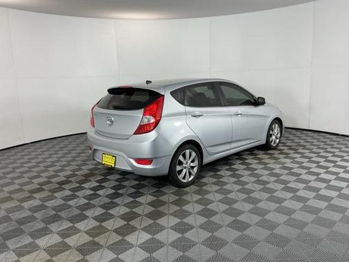 2013 Hyundai Accent SE